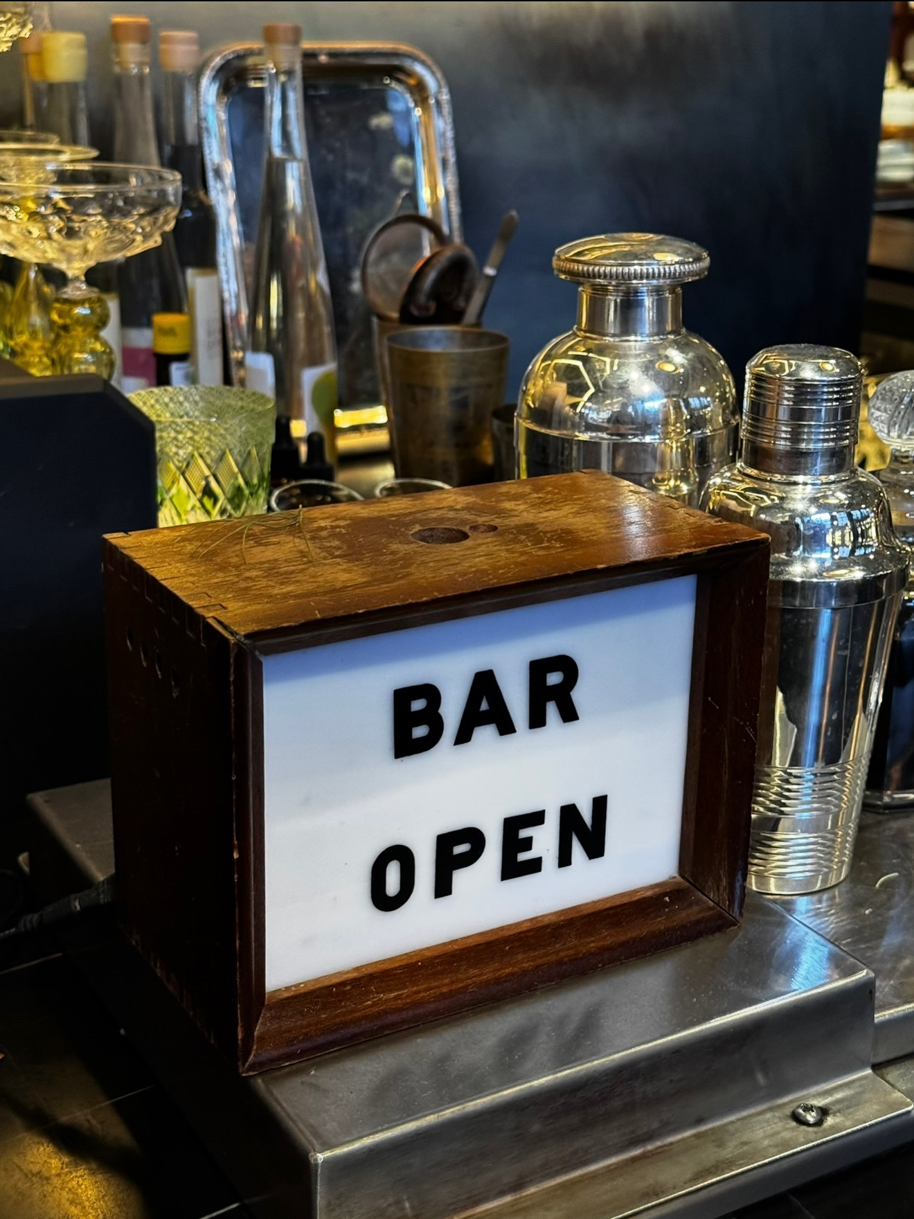 Bar Open